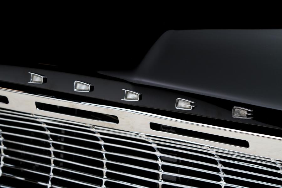  Dodge Dart Phoenix D-500 Convertible 1961 года  (фото 23 из 31)